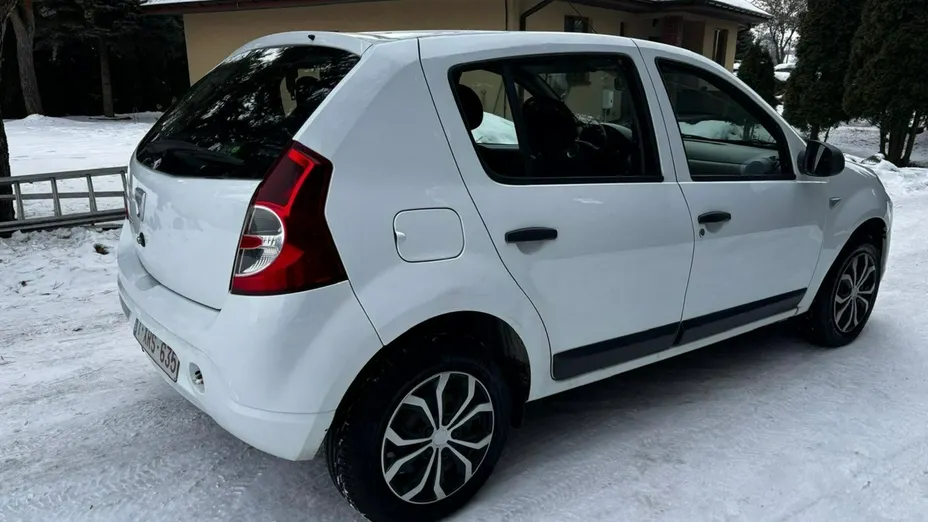 DACIA Sandero -