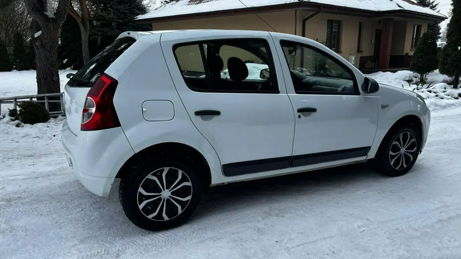 DACIA Sandero -