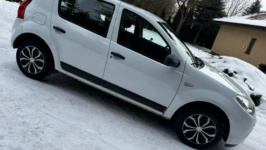 DACIA Sandero -
