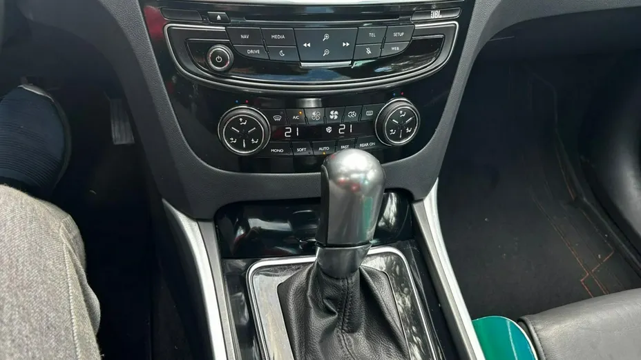 PEUGEOT 508 -