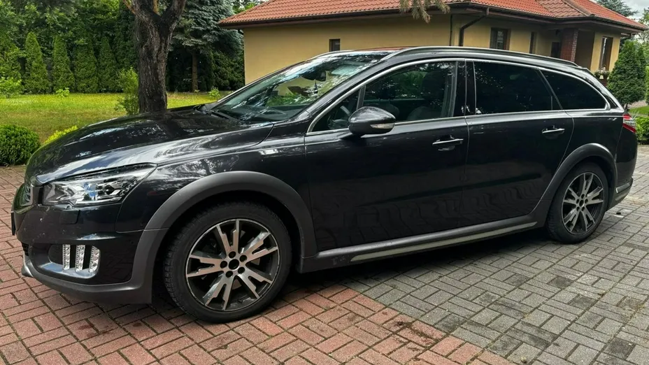PEUGEOT 508 -