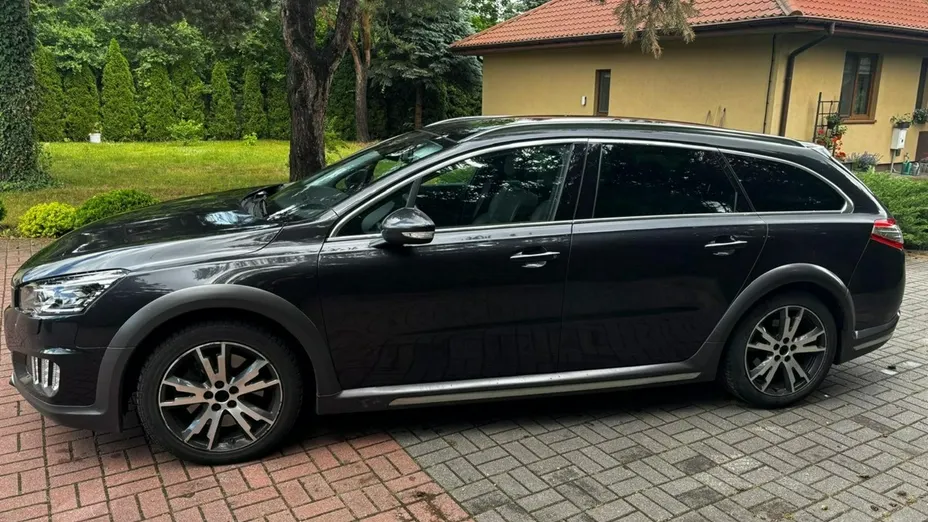 PEUGEOT 508 -