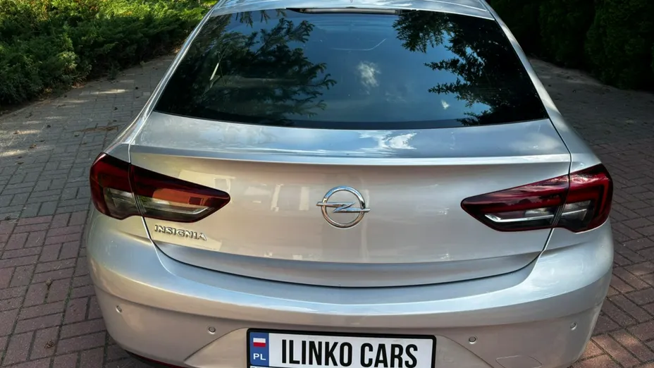 OPEL Insignia -