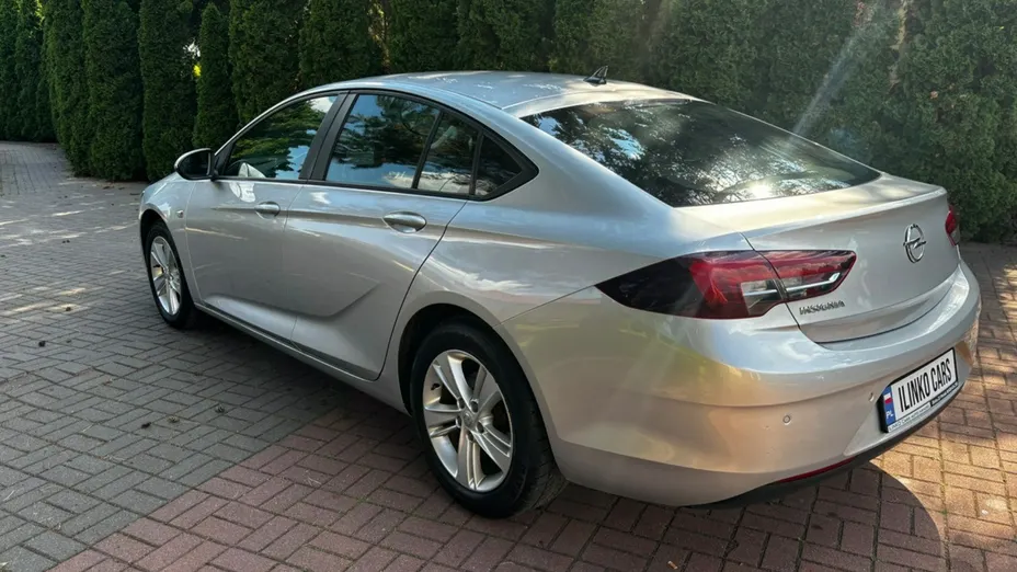 OPEL Insignia -