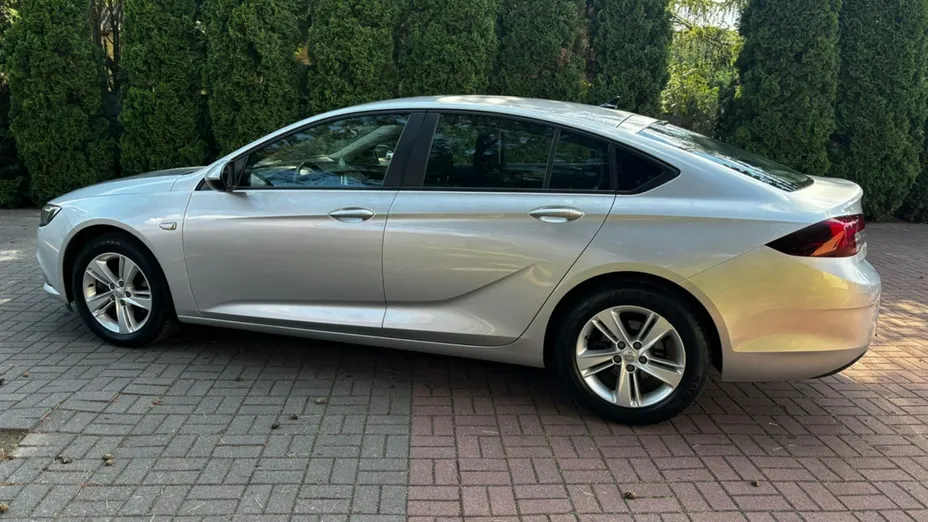 OPEL Insignia -