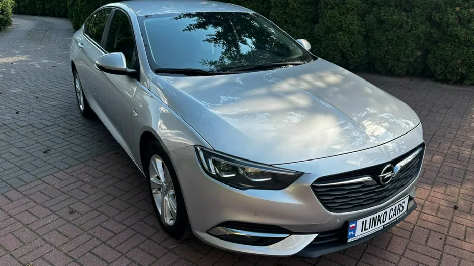 OPEL Insignia -