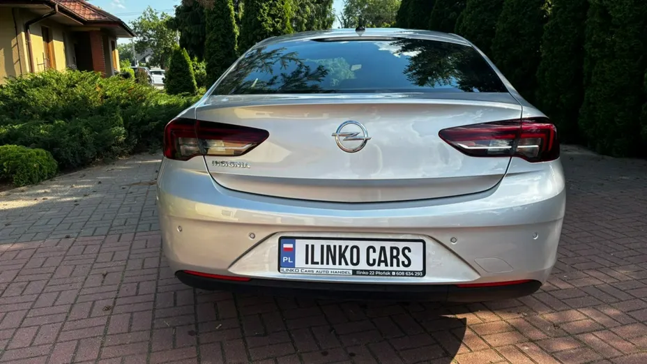 OPEL Insignia -