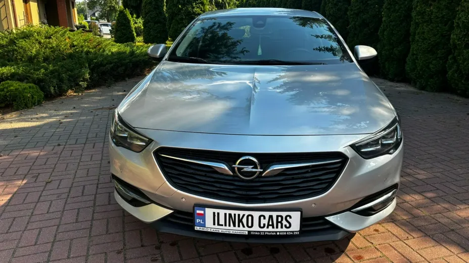 OPEL Insignia -