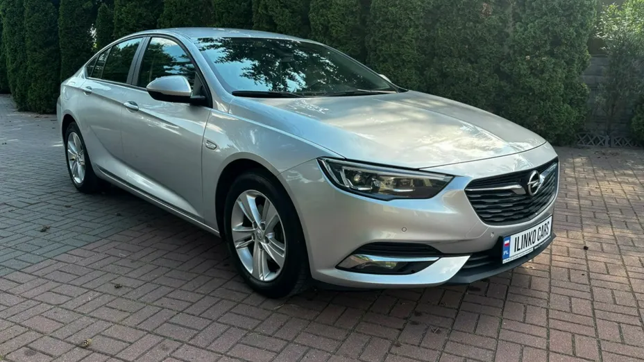OPEL Insignia -