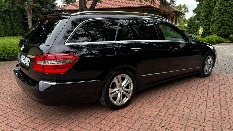 MERCEDES-BENZ E Klasa -