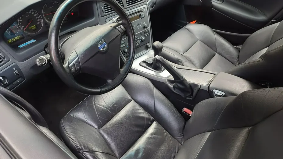 VOLVO S60 -