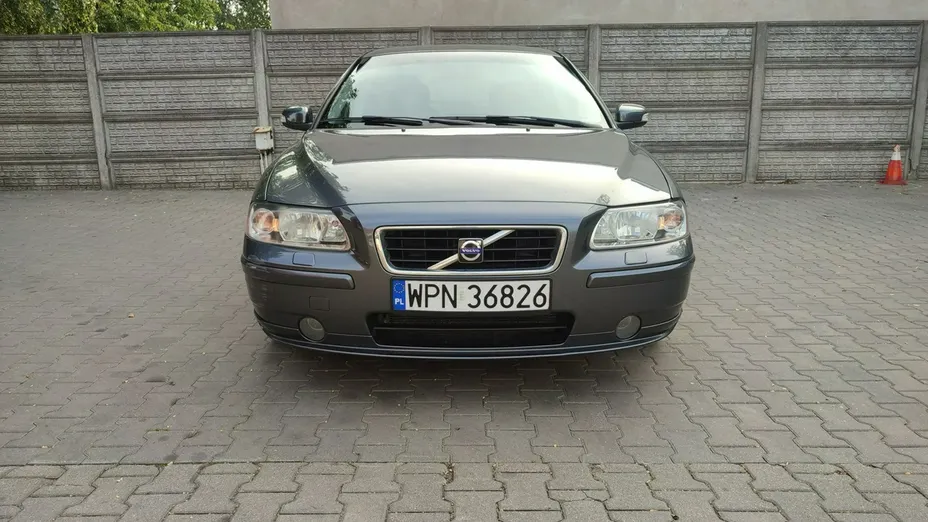 VOLVO S60 -