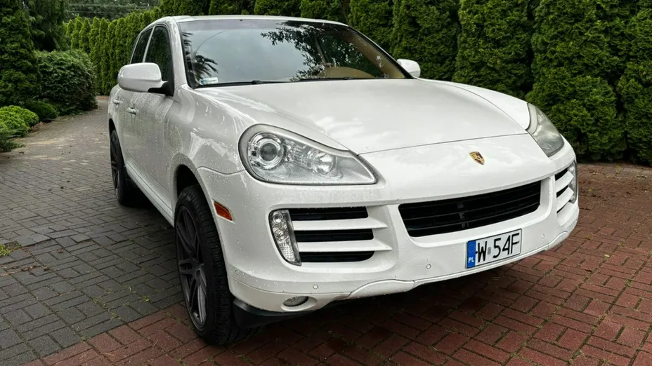 PORSCHE 718 -