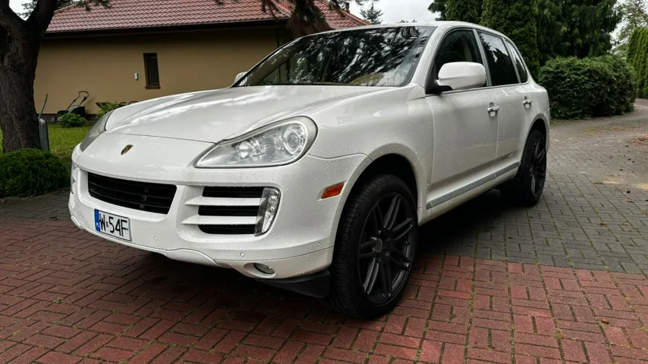 PORSCHE 718 -