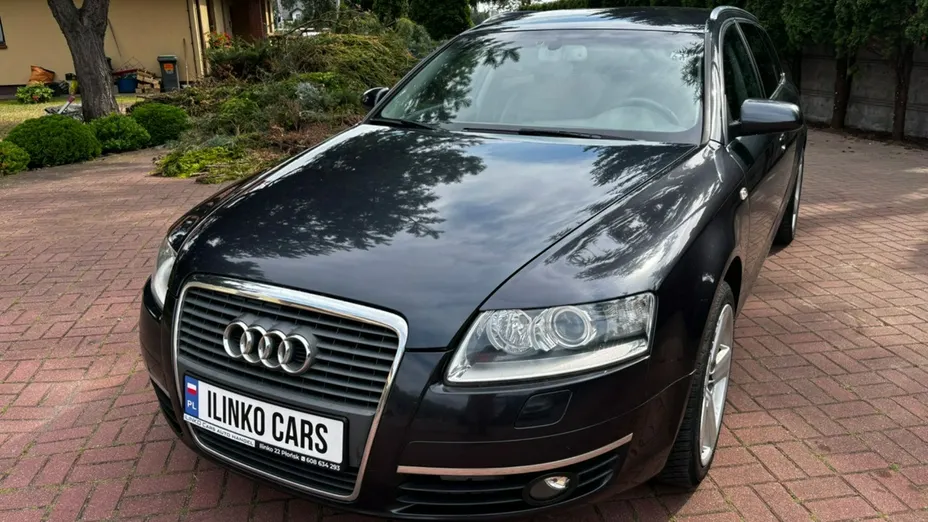 AUDI A6 -