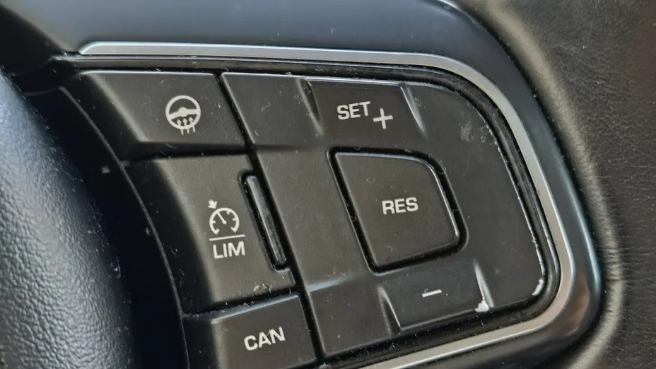 JAGUAR F-Pace -