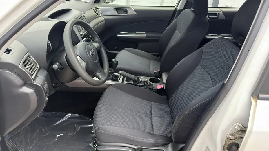 SUBARU Forester -