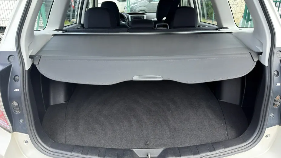 SUBARU Forester -
