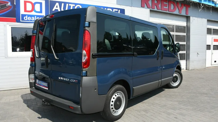 OPEL Vivaro -