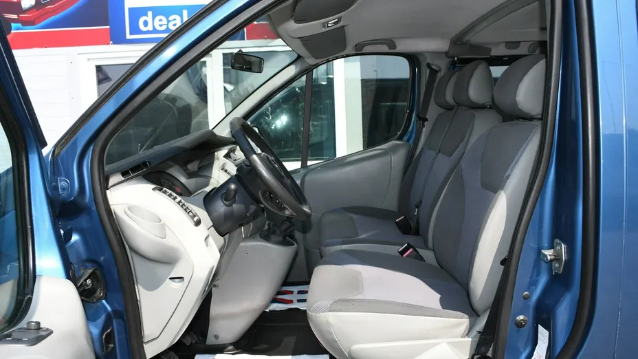 OPEL Vivaro -