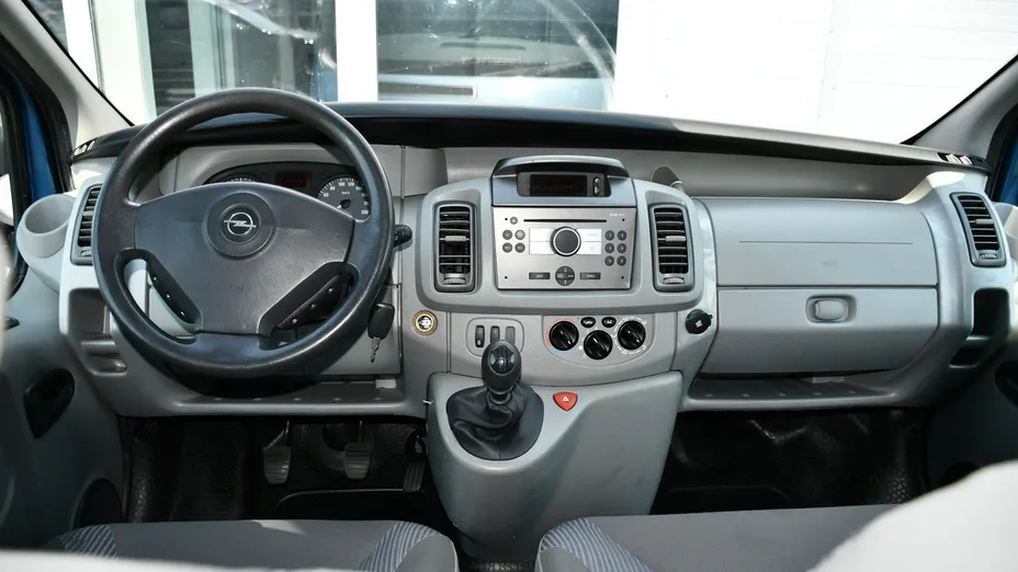 OPEL Vivaro -