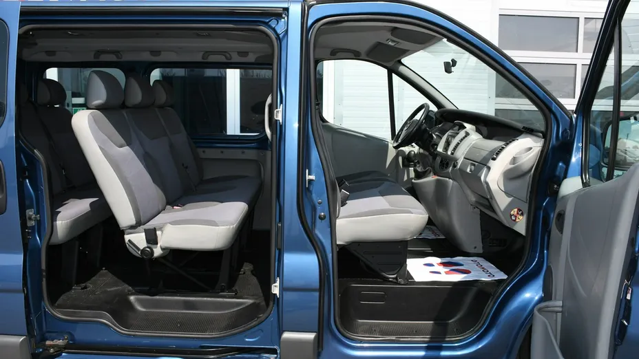 OPEL Vivaro -
