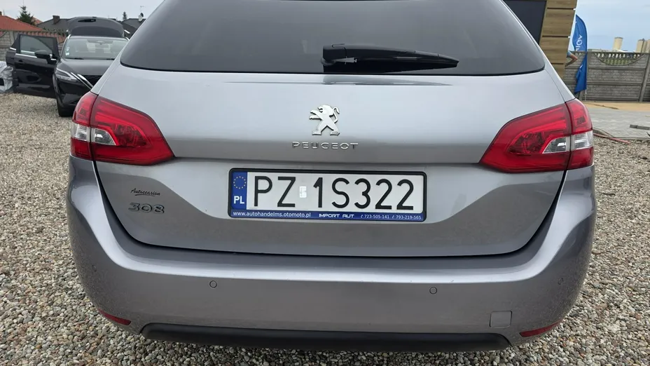 PEUGEOT 308 -