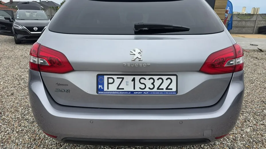 PEUGEOT 308 -