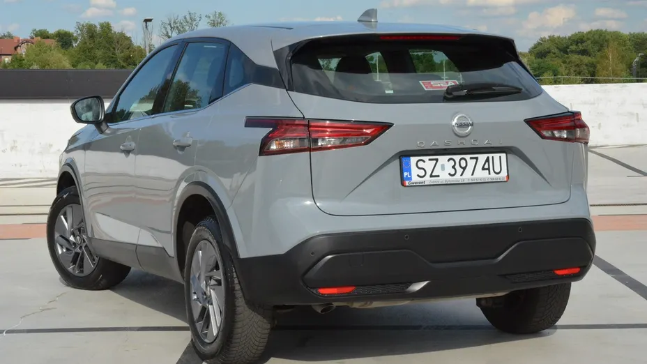 NISSAN Qashqai -