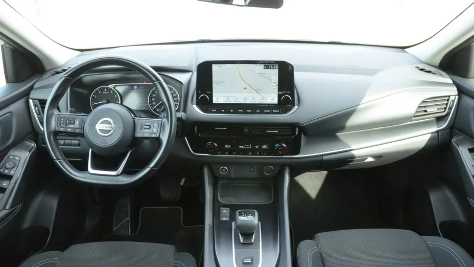 NISSAN Qashqai -