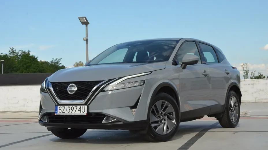 NISSAN Qashqai -
