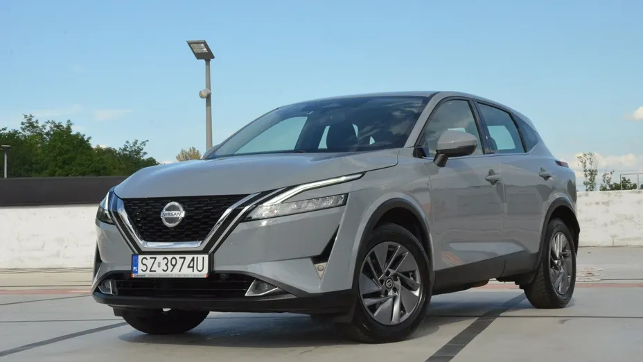 NISSAN Qashqai -