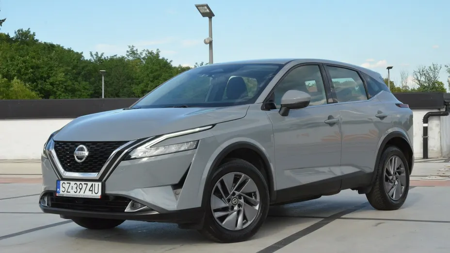 NISSAN Qashqai -