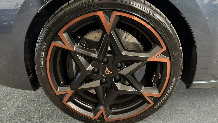 CUPRA Leon Sportstourer -