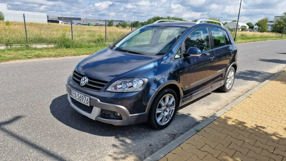 VOLKSWAGEN Golf Plus -