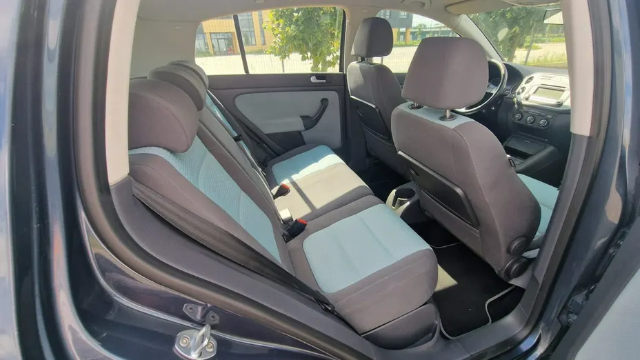 VOLKSWAGEN Golf Plus -