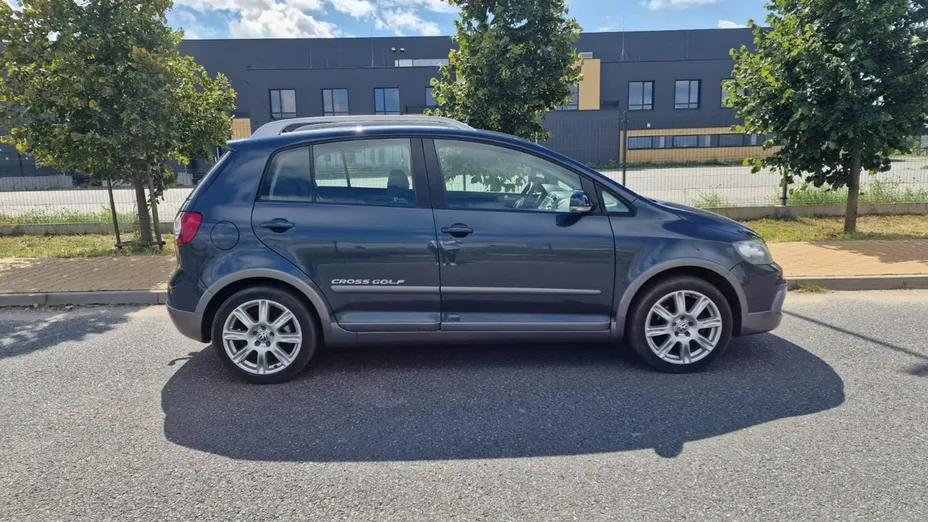 VOLKSWAGEN Golf Plus -