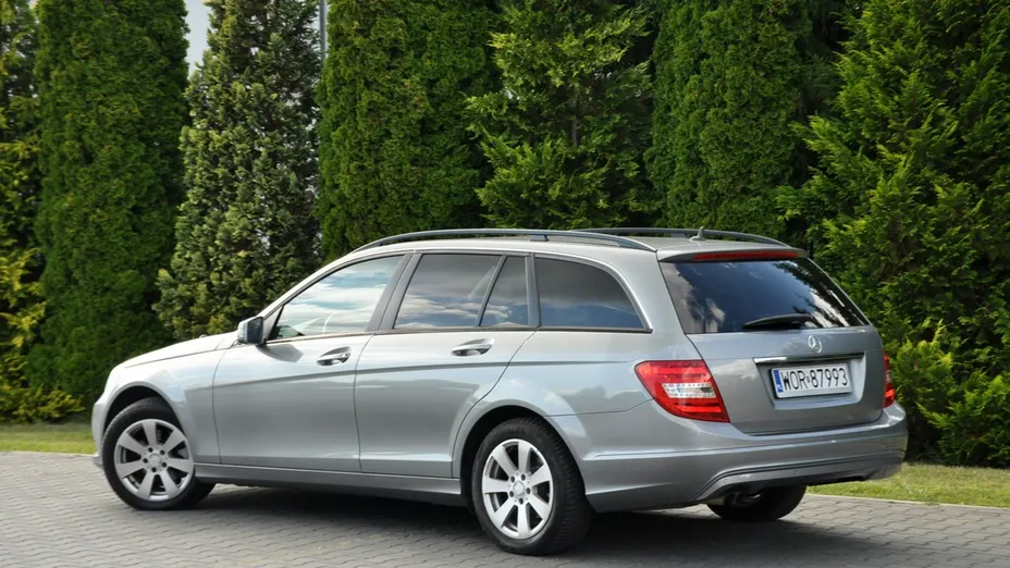MERCEDES-BENZ C Klasa -