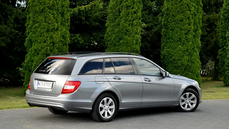 MERCEDES-BENZ C Klasa -