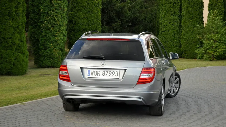 MERCEDES-BENZ C Klasa -