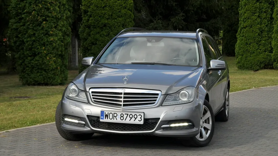MERCEDES-BENZ C Klasa -
