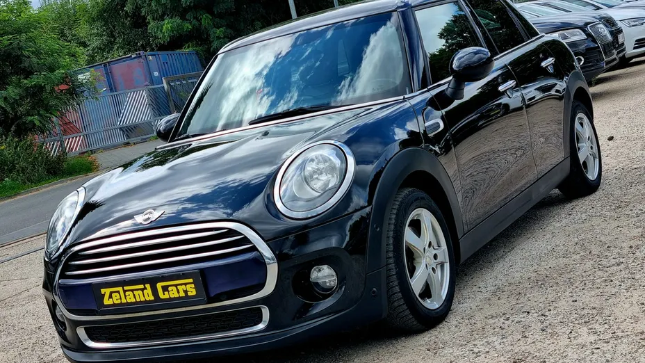 MINI Cooper -