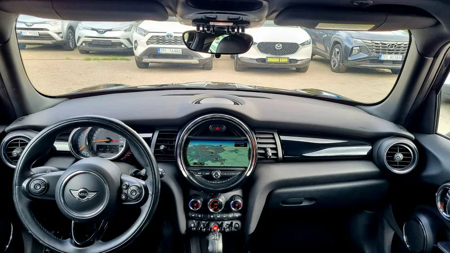 MINI Cooper -