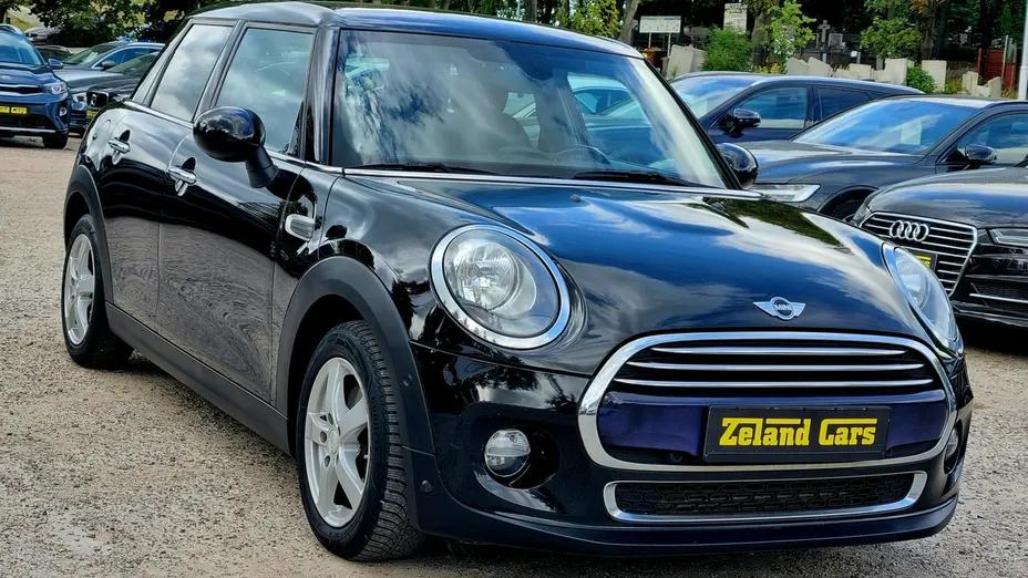 MINI Cooper -