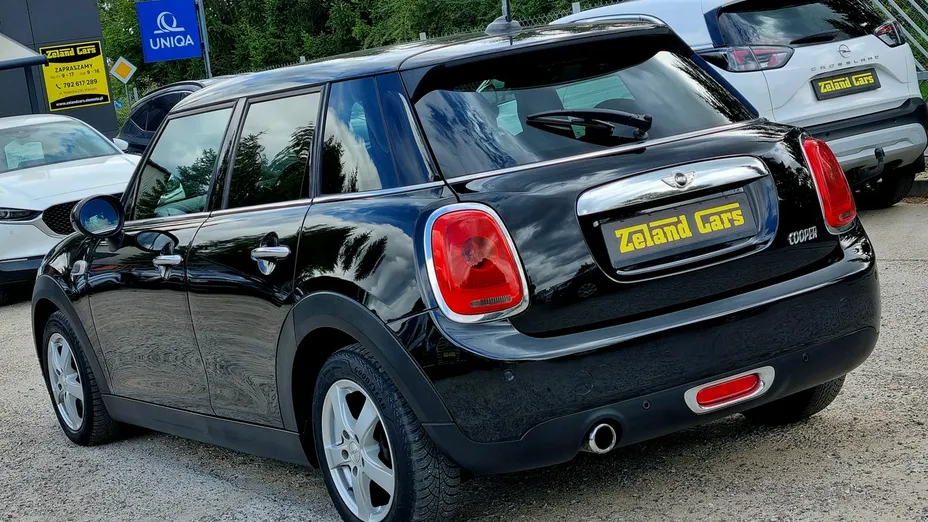 MINI Cooper -
