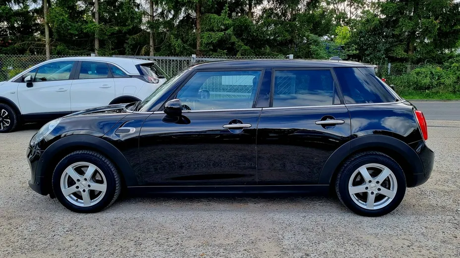 MINI Cooper -