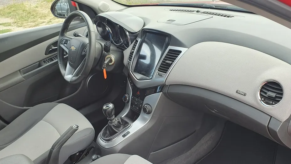 CHEVROLET Cruze -