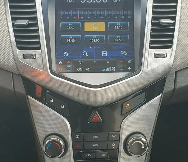 CHEVROLET Cruze -
