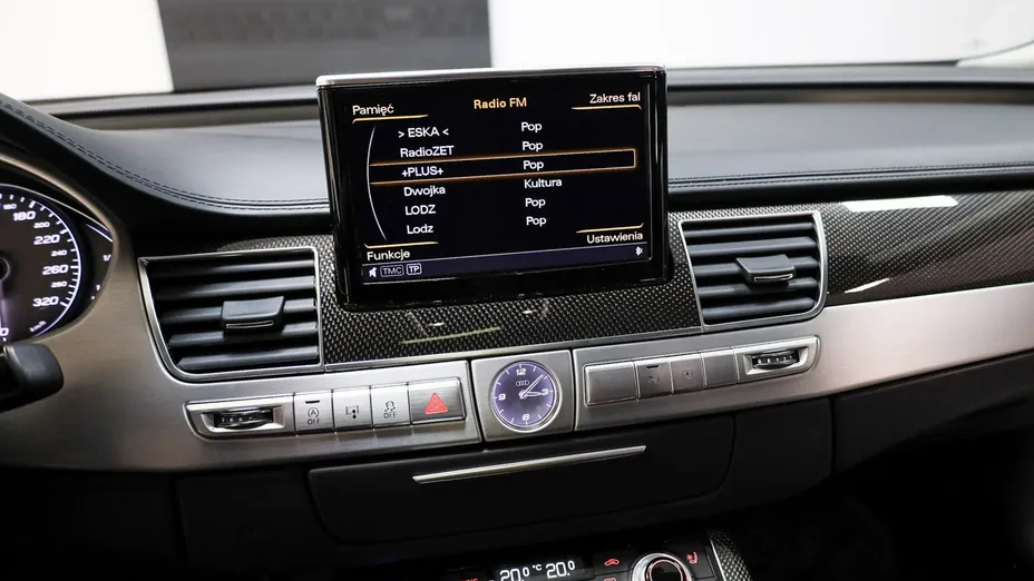 AUDI A8 -