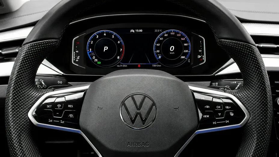 VOLKSWAGEN Arteon -